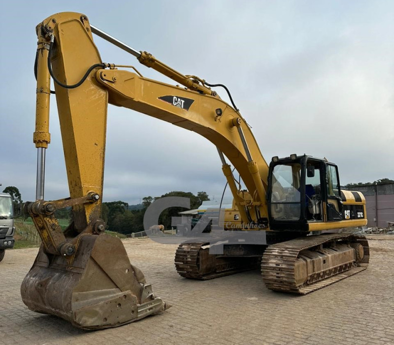 ESCAVADEIRA CATERPILLAR 330 CL 2002