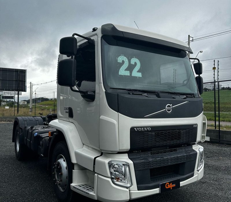VOLVO VM 330 4X2 2022