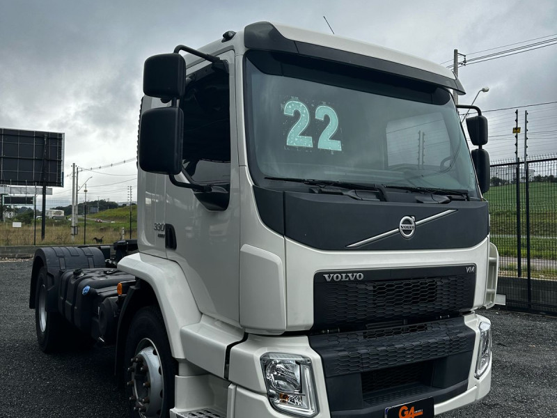 VOLVO VM 330 4X2 2022