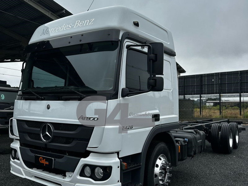 M BENZ ATEGO 2426 2021/2021 