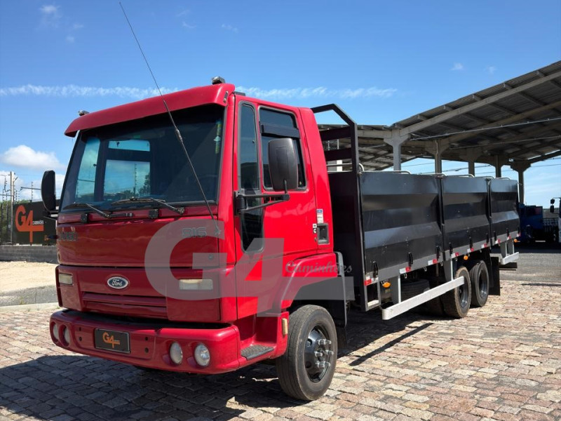 FORD CARGO 816 6X2 2013/2013